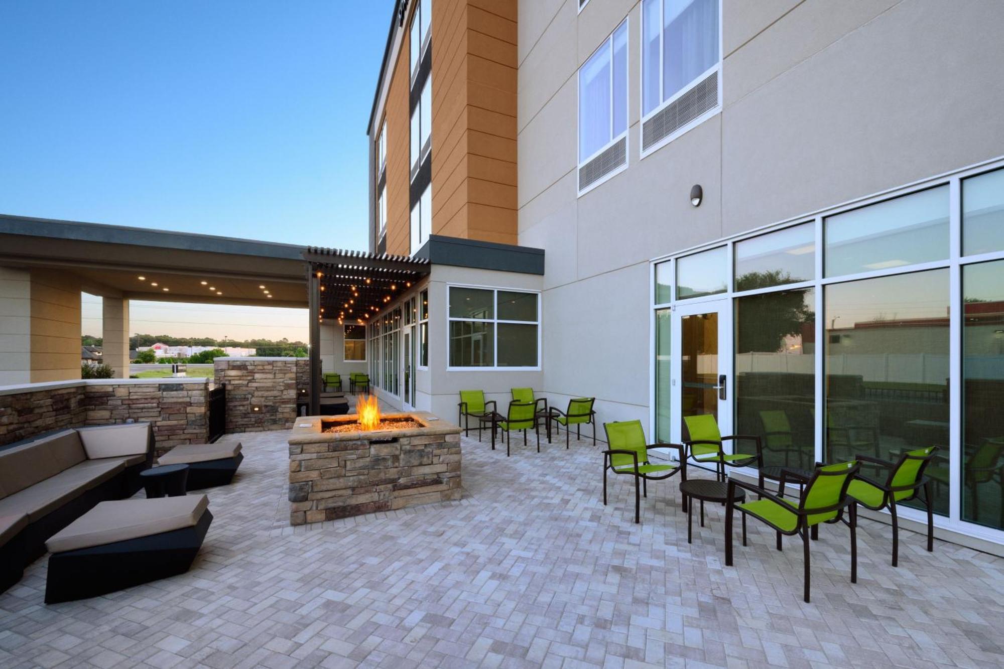 Springhill Suites By Marriott Dothan Exterior photo